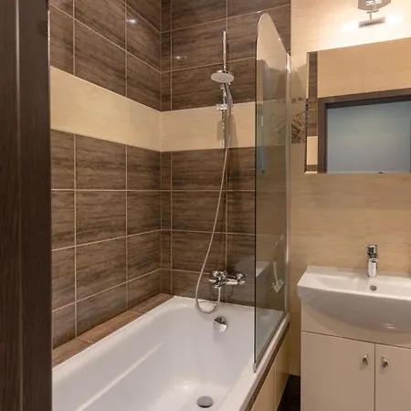 Apartamento Odra Tower With Garage & Balcony - Properunit Breslavia