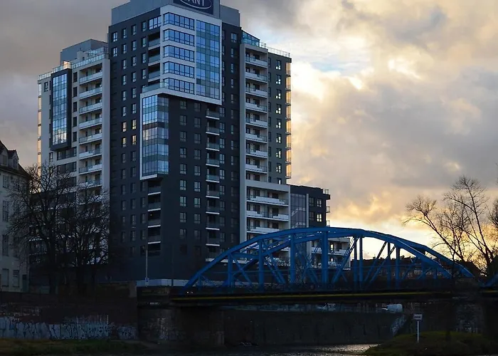 Odra Tower With Garage & Balcony - Properunit Apartment